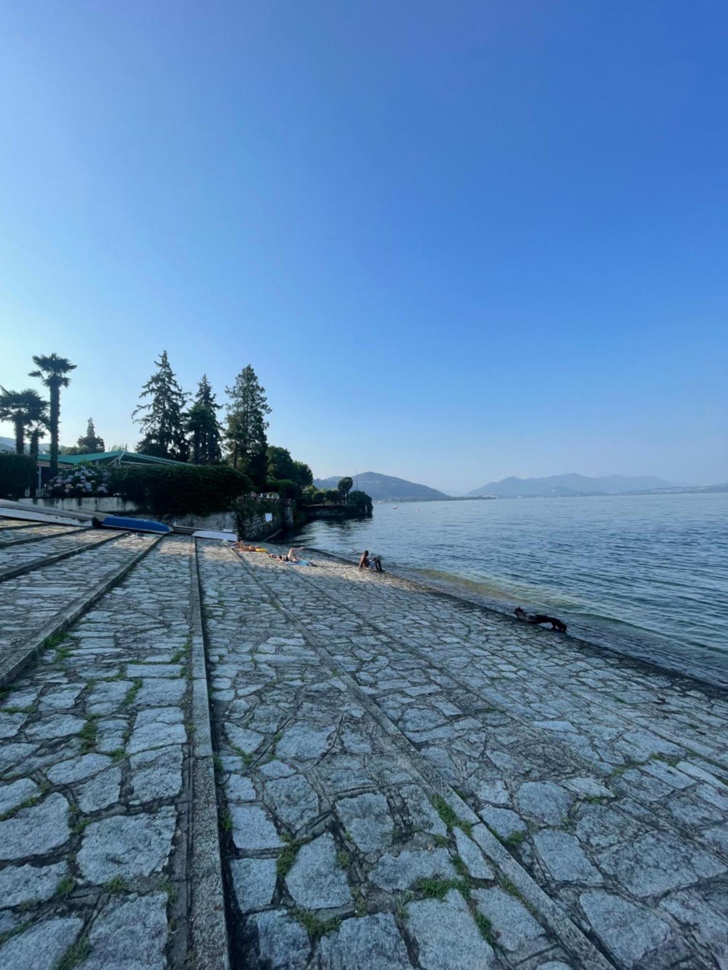 Appartamento Sul Lago - Мейна Екстериор снимка
